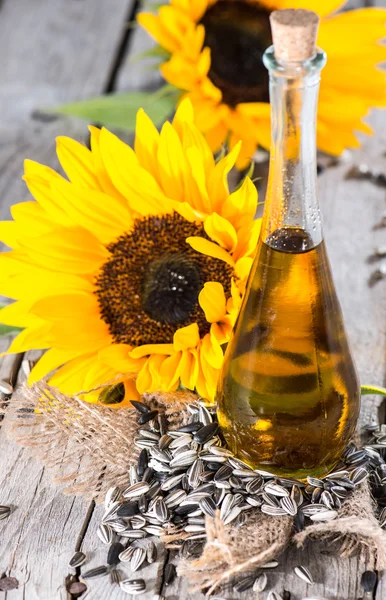 Anteil Sonnenblumenöl — Stockfoto