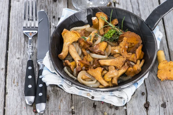 Portion of fried Chanterelles — Stock Photo, Image