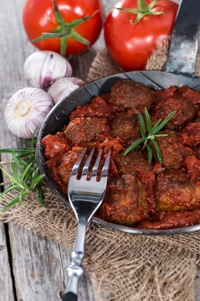 Fresh made Meatballs with Sauce in a pan — Stock Photo, Image