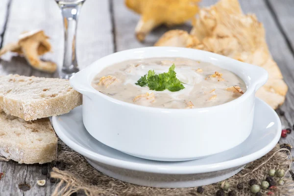 Крем-суп Chanterelle — стоковое фото