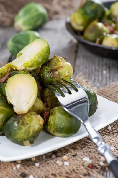 Portion of fried Brussel Sprouts — Stock Photo, Image