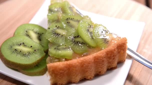 Fresh Kiwi Tart — Stock Video