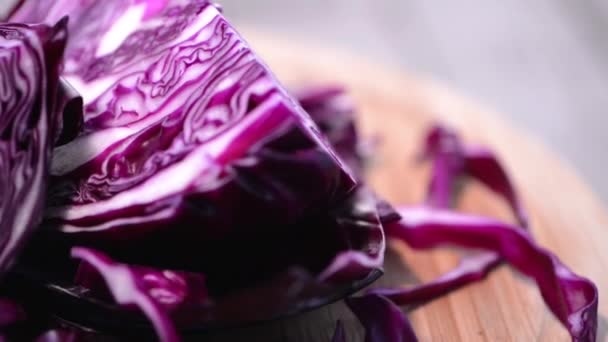 Салат з Червоної капусти салат (обертається loopable hd-відео) — стокове відео