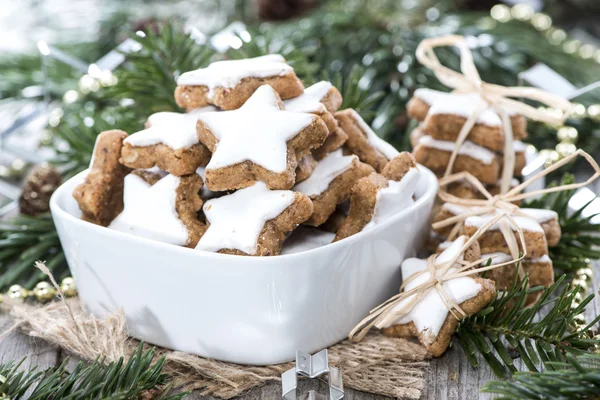 Frisch zubereitete Zimtplätzchen — Stockfoto