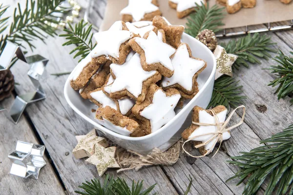 Kerstmis snoepjes (kaneel cookies) — Stockfoto