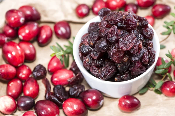 Kuru cranberries yığını — Stok fotoğraf