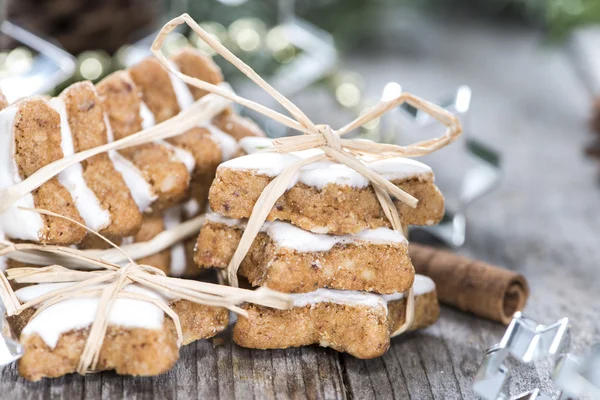 Dolci natalizi (biscotti alla cannella ) — Foto Stock