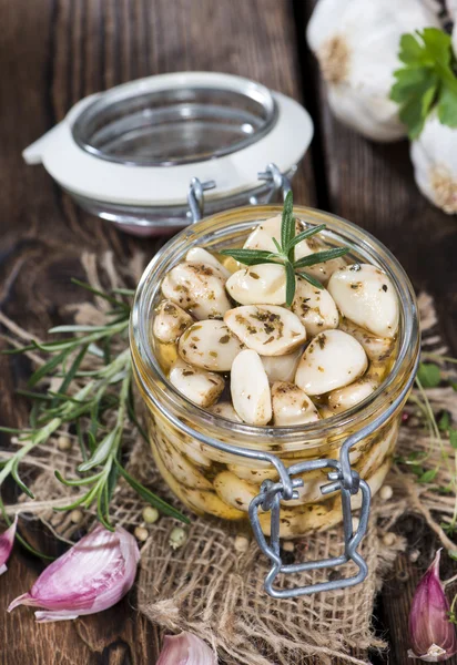 Portion of preserved Garlic — Stock Photo, Image