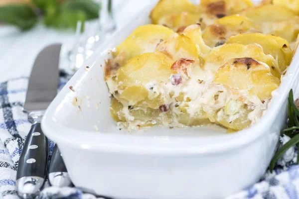 Gedeelte van aardappelgratin — Stockfoto