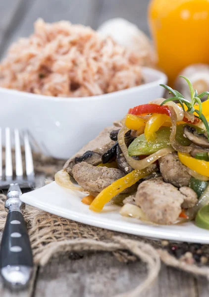 Gemischtes Gemüse mit Fleisch — Stockfoto