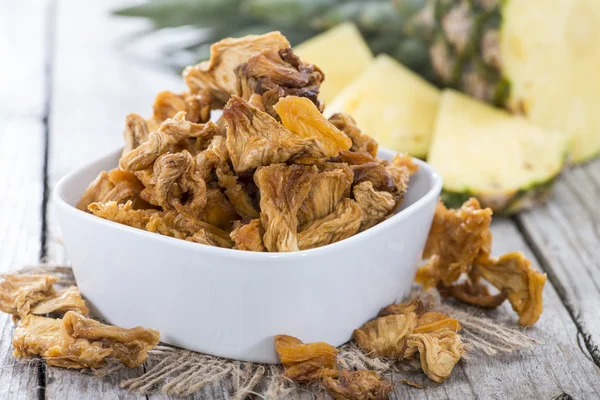 Portion getrocknete Ananas — Stockfoto