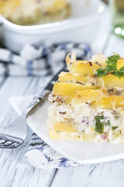 Gratinado de batata acabado de fazer — Fotografia de Stock