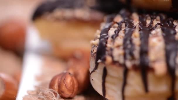 Muffins e rosquinhas — Vídeo de Stock