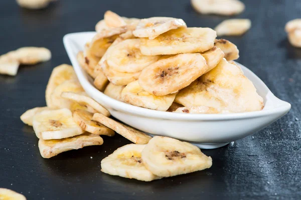 Bananenchips (close-up shot) — Stockfoto