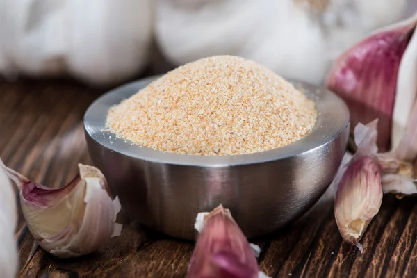 Ciotola con aglio in polvere — Foto Stock