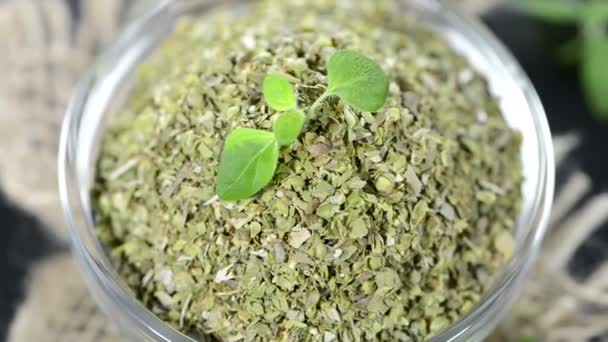 Gedroogde oregano — Stockvideo