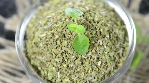 Gedroogde oregano — Stockvideo