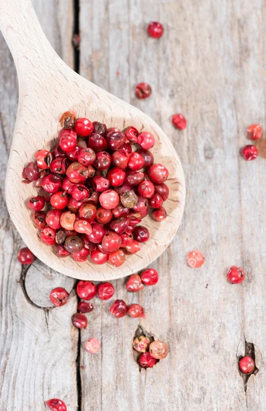 Cooking Spoon with Pink Peppercorns — Stock Photo, Image