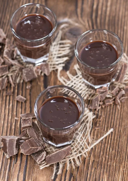 Vaso con licor de chocolate — Foto de Stock