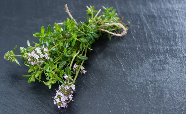 Um bando de Winter Savory — Fotografia de Stock