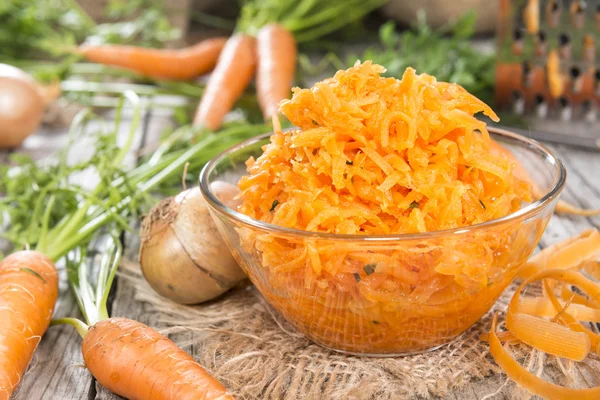 Bowl dengan Carrot Salad — Stok Foto