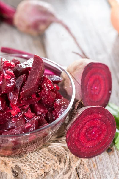 Ciotola con insalata di barbabietole — Foto Stock