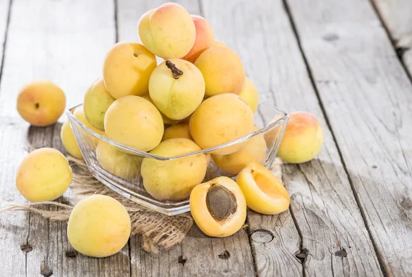 Some Apricots — Stock Photo, Image