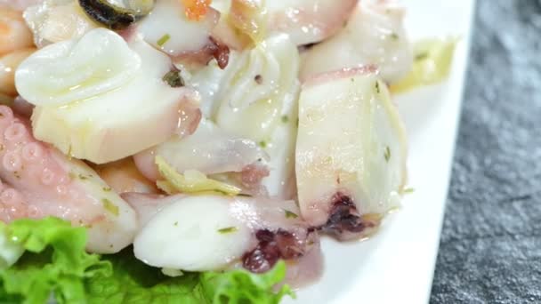 Salada de frutos do mar — Vídeo de Stock
