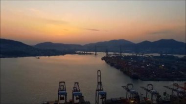 Sinseondae İskelesi 'nde gün batımı ve gece boşaltma için zaman aşımı.