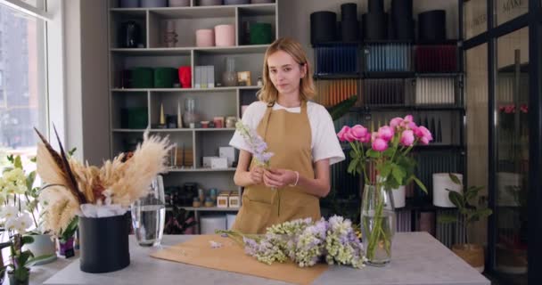 Portrait Professional Woman Florist Working Her Flower Shop Female Florist — Stock video