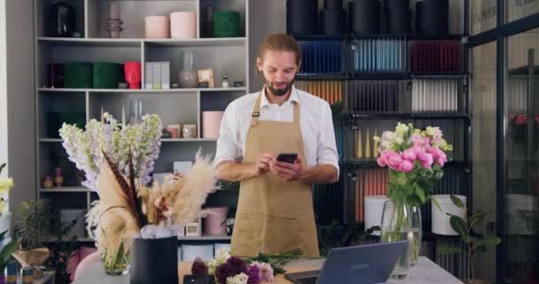 Portrait Cheerful Good Looking Owner Man His Small Floral Store — Stock Video