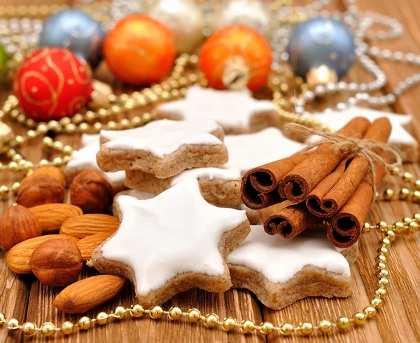 Biscotti stella di Natale con cannella — Foto Stock