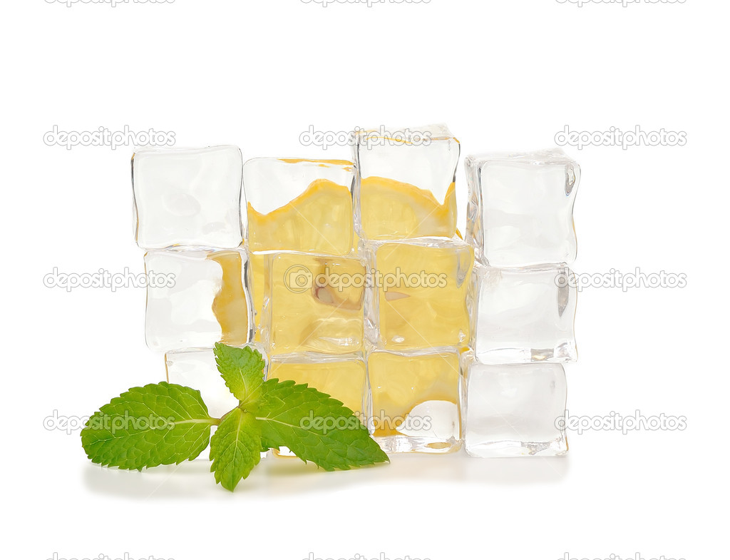 Ice, lemon and mint