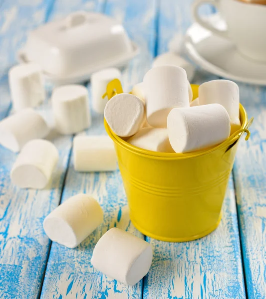 Marshmallows in a bucket — Stock Photo, Image