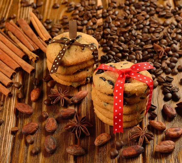 Galletas con chips de chocolate —  Fotos de Stock