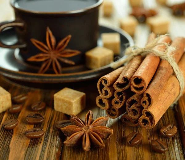 Koffie met kruiden — Stockfoto