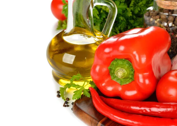 Olive oil and vegetables — Stock Photo, Image