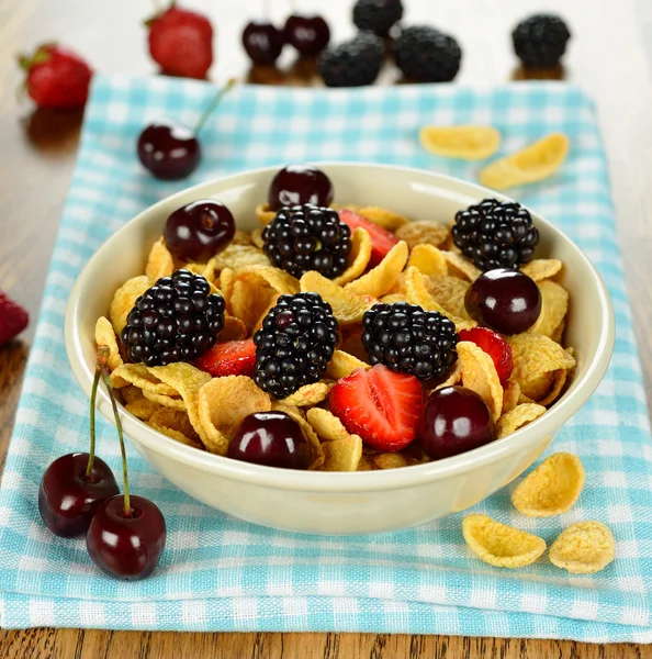 Cornflakes aux fruits — Photo