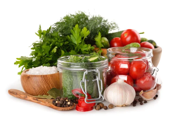 Ingredients for pickling cucumbers and tomatoes — Stock Image Ingredients for pickling cucumbers and tomatoes Stock Picture
