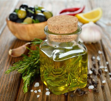 rosemary ile zeytin yağı