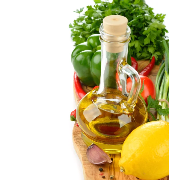 Olive oil, spices and vegetables — Stock Photo, Image