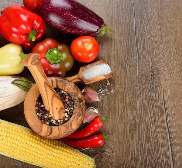 Vegetables and spices — Stock Photo, Image