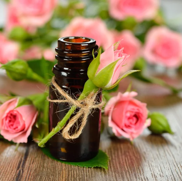 Aceite esencial de rosa — Foto de Stock