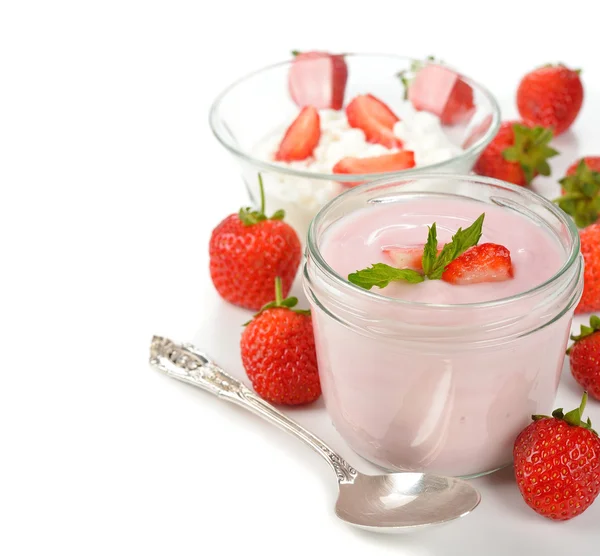 Jordgubbsyoghurt — Stockfoto