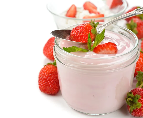 Strawberry yogurt — Stock Photo, Image