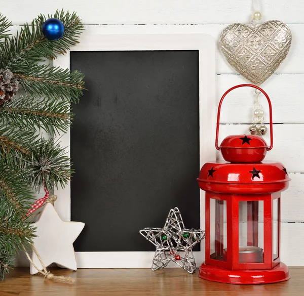 Tablero de escritura y decoraciones navideñas —  Fotos de Stock