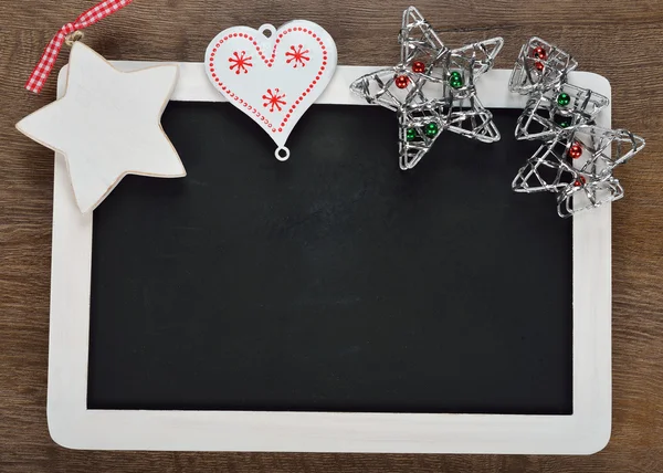 Tablero de escritura y decoraciones navideñas —  Fotos de Stock
