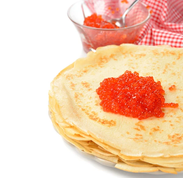 Pannenkoeken met rode kaviaar — Stockfoto