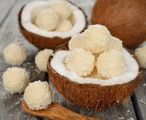 Bonbons à la noix de coco — Photo