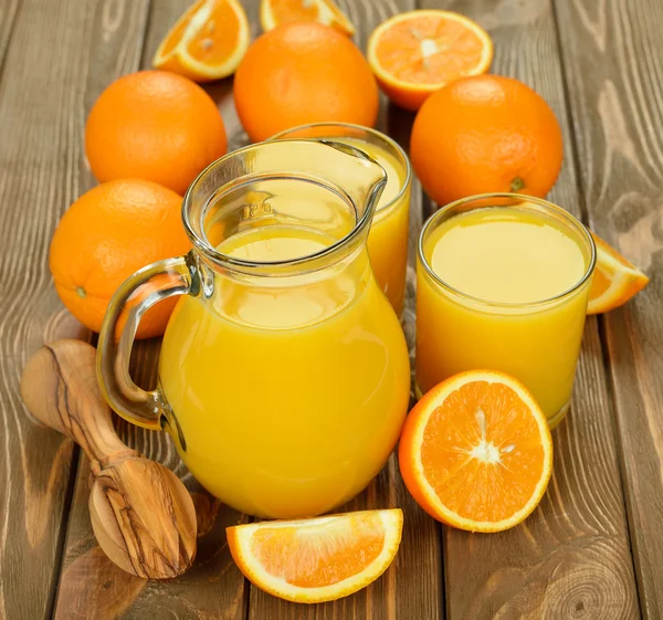 Färsk apelsinjuice — Stockfoto